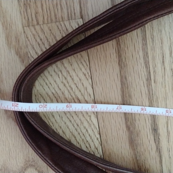 B. Makiwsky Rich Brown Leather Shoulder Bag - Picture 16 of 16